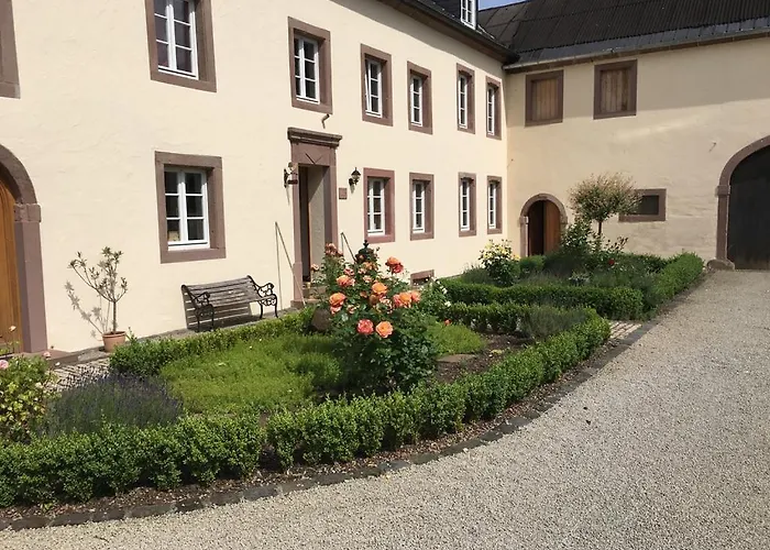 In Historischem In Der Eifel *